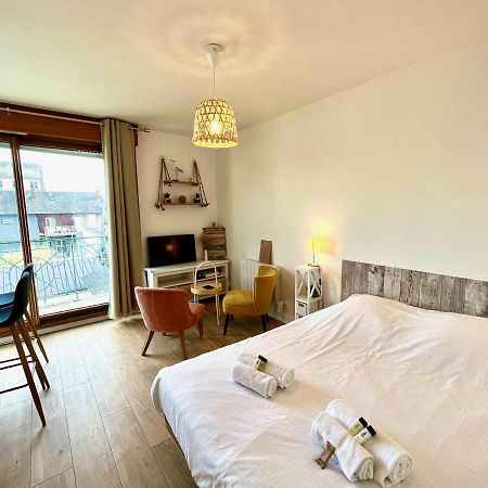 Salm, Coquet Studio Avec Balcon Ouistreham Ngoại thất bức ảnh