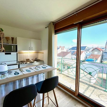 Salm, Coquet Studio Avec Balcon Ouistreham Ngoại thất bức ảnh