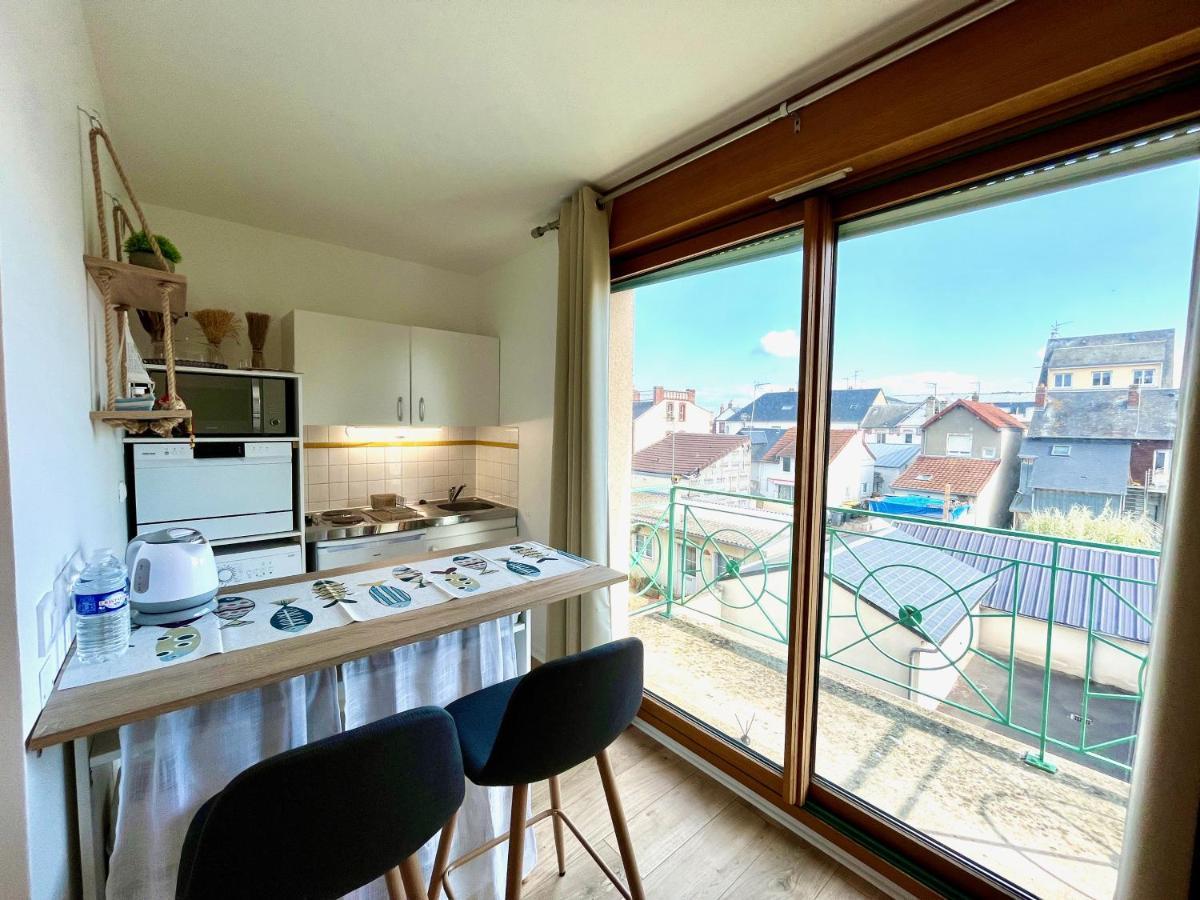 Salm, Coquet Studio Avec Balcon Ouistreham Ngoại thất bức ảnh